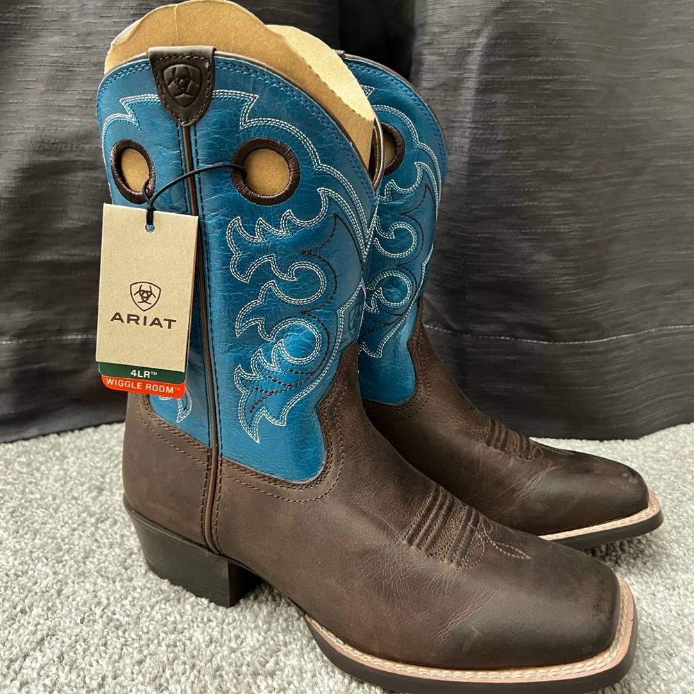 Arita women’s boots size 7